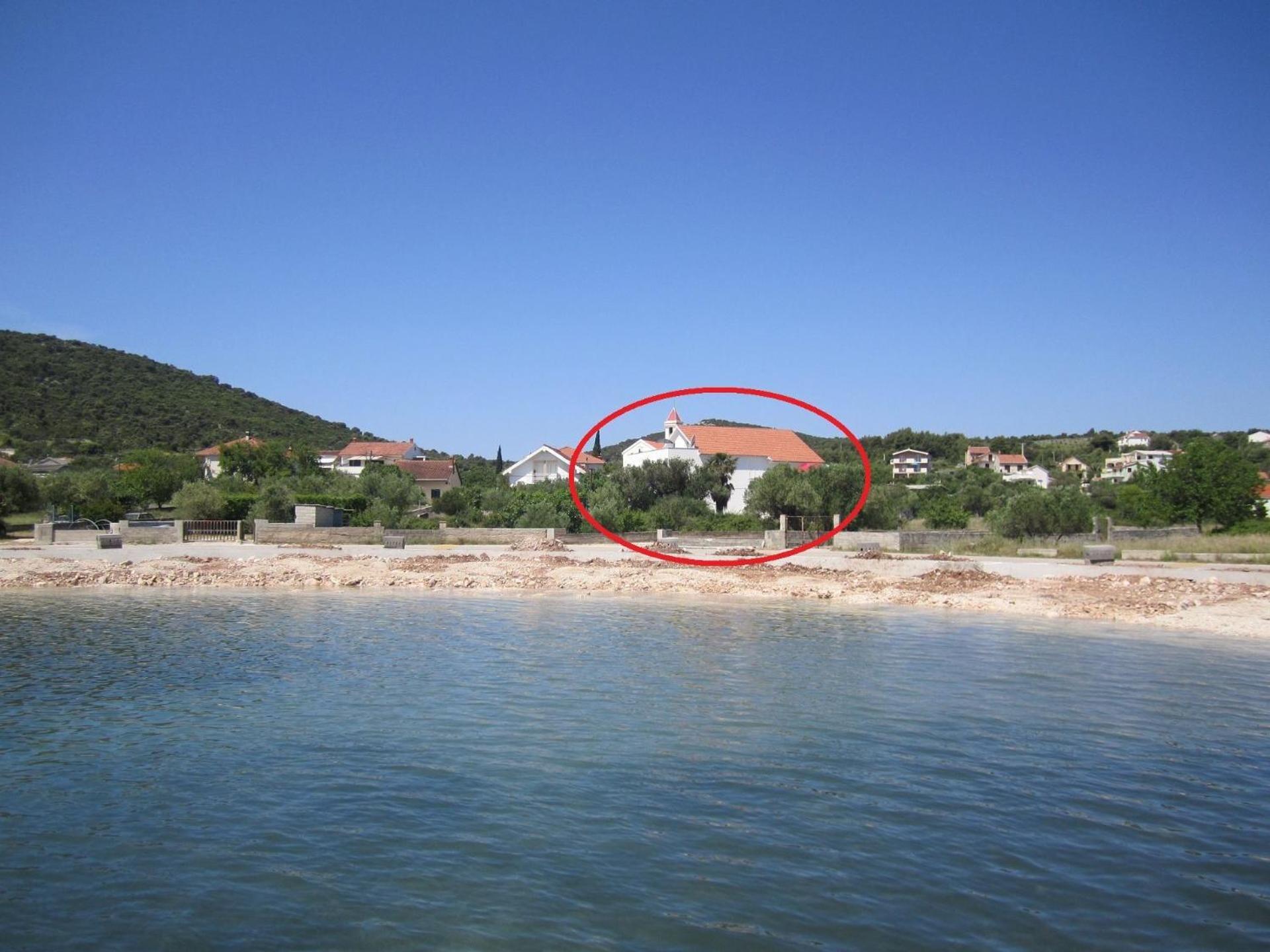 Apartments Deni - 30 M From Sea Винишче Экстерьер фото